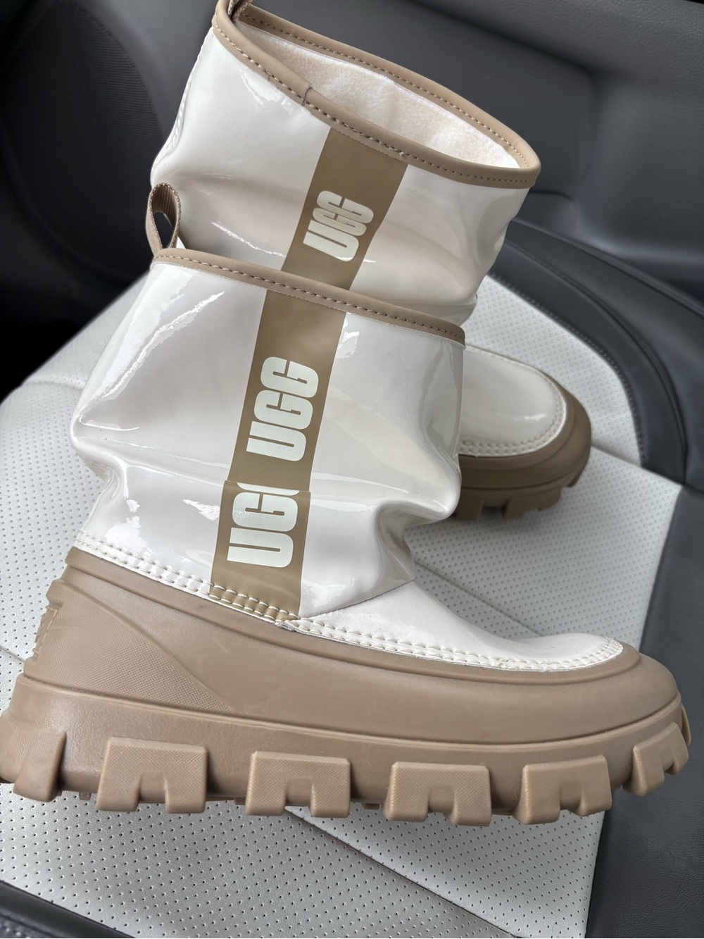 UGG Kids White & Tan Waterproof Mid-Calf Lug Boots